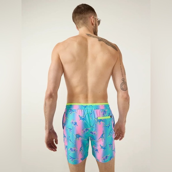 Chubbies Magic Print Classic Swim Trunk in Dino Delights. NWT! - Picture 4 of 7